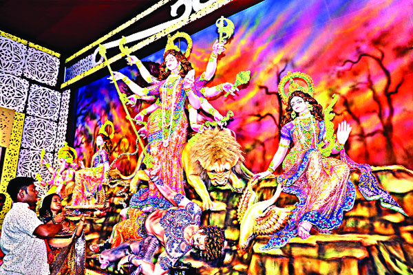 আজ মহাসপ্তমী