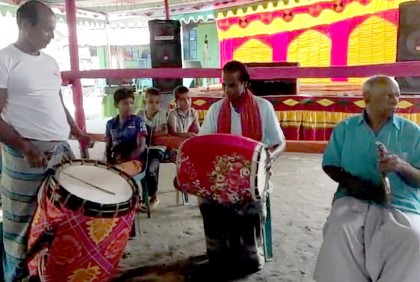 ঢাকের বাদ্যে মুখরিত কলাপাড়ার প্রতিটি পূজা মণ্ডপ 