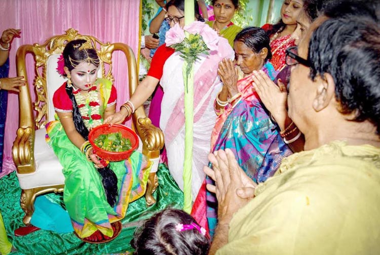 গাইবান্ধায় কুমারীপূজা অনুষ্ঠিত