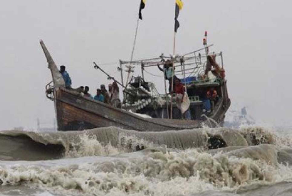 বঙ্গোপসাগর উত্তাল, মোংলাসহ সব সমুদ্র বন্দরে ৩ নম্বর সতর্কতা সংকেত