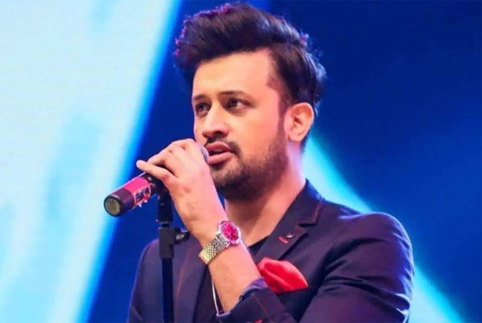 যুদ্ধবিধ্বস্ত গাজার মানুষের পাশে দাঁড়ালেন আতিফ আসলাম