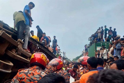 ঢাকা থেকে উদ্ধারকাজে যাচ্ছে ফায়ার সার্ভিসের বিশেষ টিম

