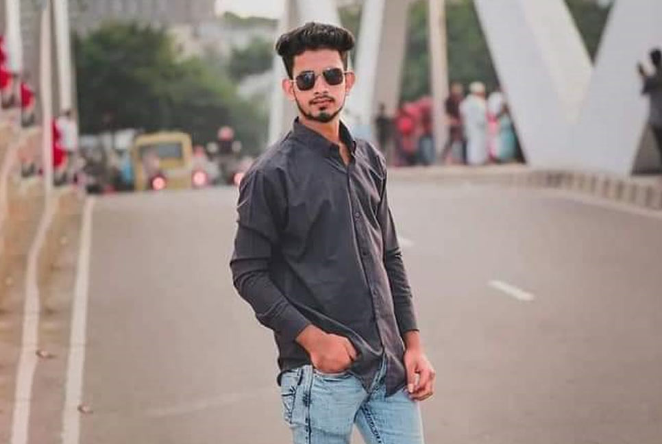 ‘রাতেই আমার ছেলে বিমানে সৌদি আরব যেত’ মায়ের আহাজারি