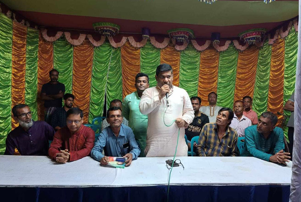 আওয়ামী লীগ সরকার সাম্প্রদায়িক সম্প্রীতিতে বিশ্বাস করে, সে অনুসারে কাজও করে: দোলন