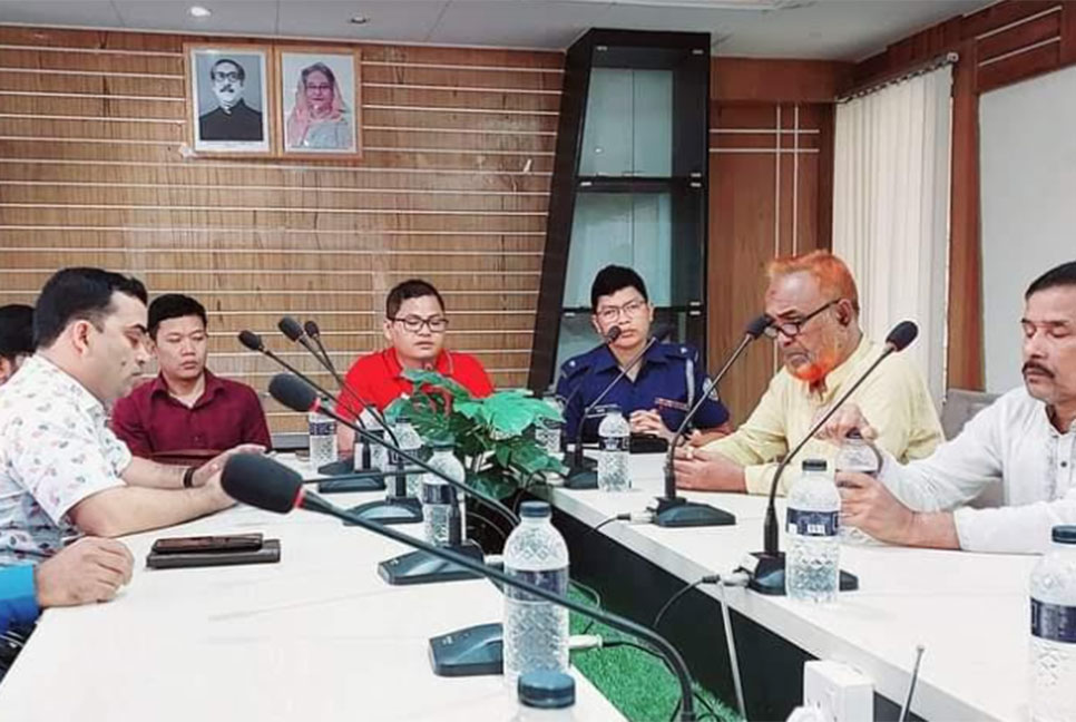 কুতুবদিয়ায় ঘূর্ণিঝড় মোকাবেলায় প্রস্তুতি সভা