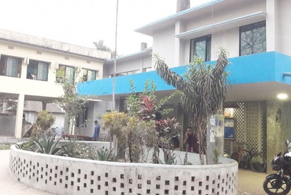 লালমনিরহাটে অটোরিকশা খাদে পড়ে নিহত ১