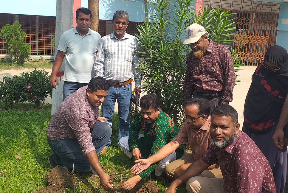 ভিক্টোরিয়া ক্যাম্পাসে বিরল উদ্ভিদের বাগান