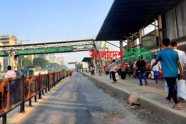 রাজধানীতে গণপরিবহন সংকট, যাত্রীদের ভোগান্তি