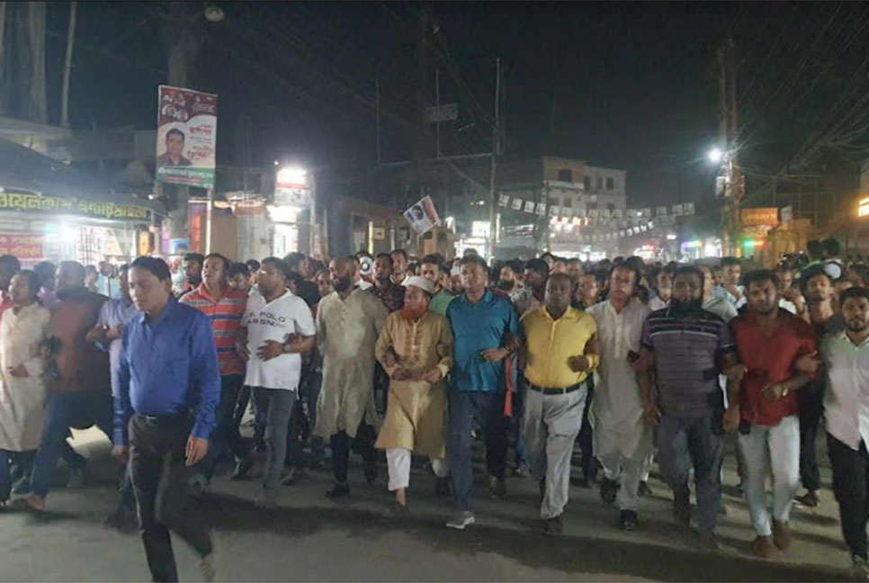 লক্ষ্মীপুরে আওয়ামী লীগের বিক্ষোভ মিছিল  

