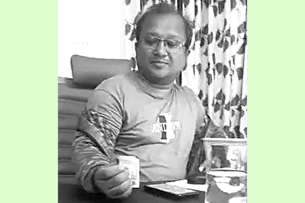 ঘুষ নেওয়ার ভিডিও ভাইরাল