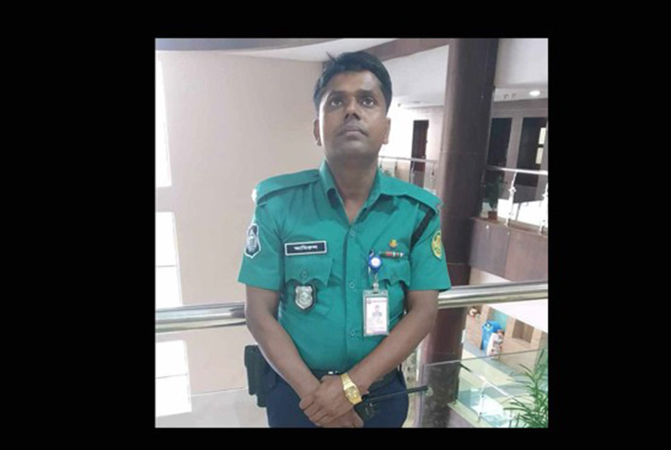 বিএনপির সমাবেশে সংঘর্ষে নিহত পুলিশ সদস্যের বাড়িতে শোকের মাতম 