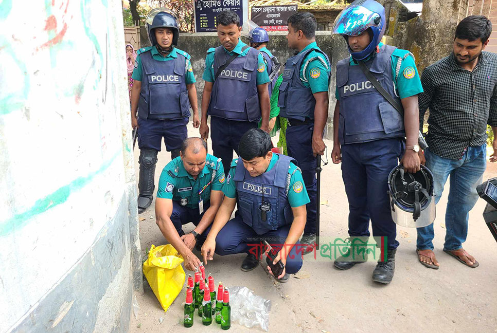 রংপুরে ৯ পেট্রোল বোমা উদ্ধার