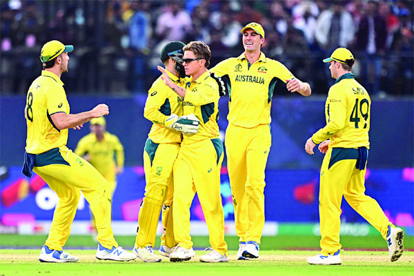 ৭৭১ রানের শ্বাসরুদ্ধকর ম্যাচে অস্ট্রেলিয়ার রোমাঞ্চকর জয়