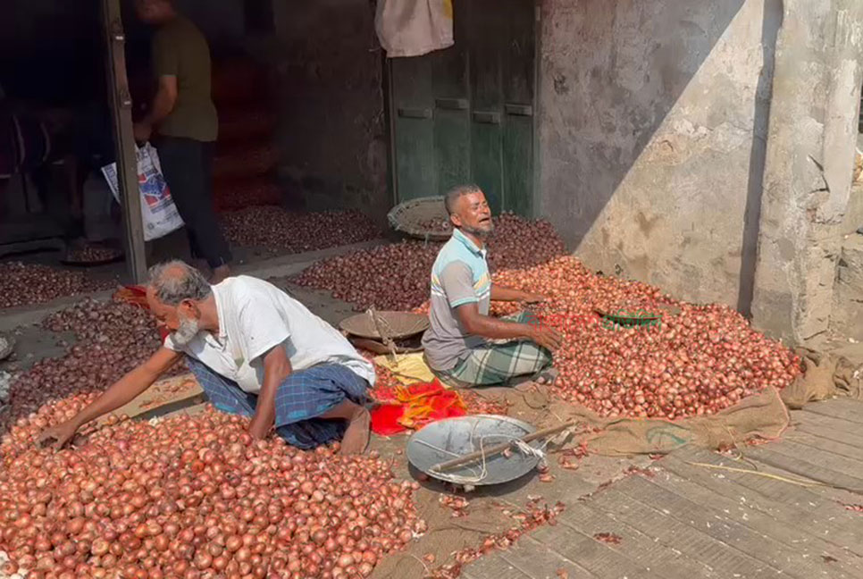 কুষ্টিয়ায় পিয়াজের দামে বড় লাফ