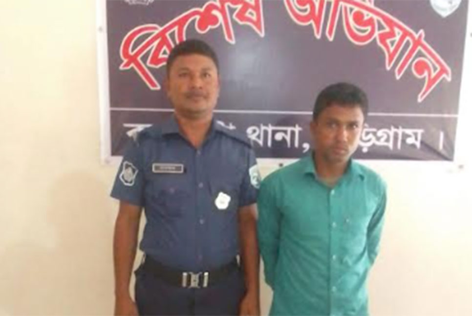 সেতু থেকে নদীতে ছুড়ে ফেলে নবজাতক হত্যা; পিতা গ্রেফতার