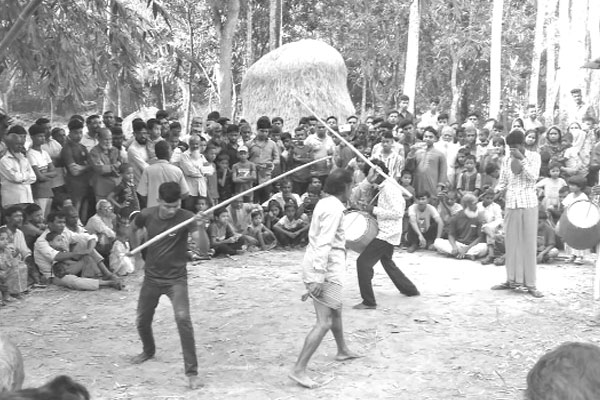ঐতিহ্যবাহী লাঠিখেলা