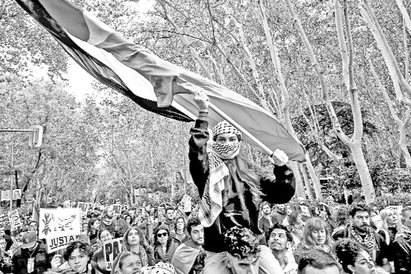 ফিলিস্তিনের সমর্থনে দেশে দেশে লাখো মানুষের মিছিল