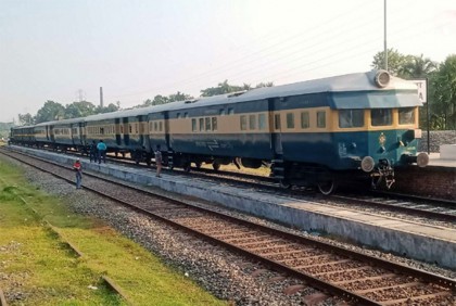 খুলনা-মোংলা রুটে পরীক্ষামূলক ট্রেন চলাচল শুরু