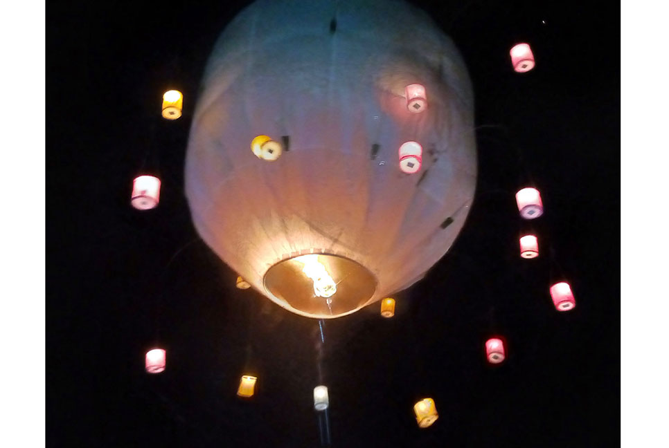 কলাপাড়ায় ফানুস উৎসব