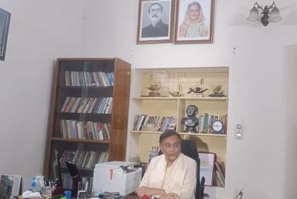 বিএনপির সন্ত্রাসীদের হাত থেকে রেহাই পাচ্ছে না কেউ : তথ্যমন্ত্রী