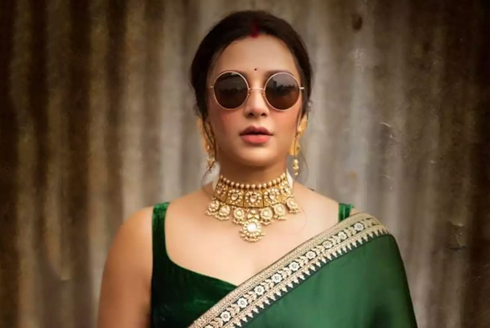 ৪ ছেলে আর ৮ মেয়ের মা হবেন শুভশ্রী