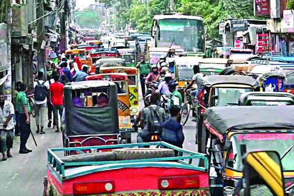 ফোর লেনের গলার কাঁটা দুই পয়েন্ট