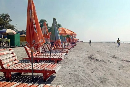 পর্যটক শূন্য কুয়াকাটা