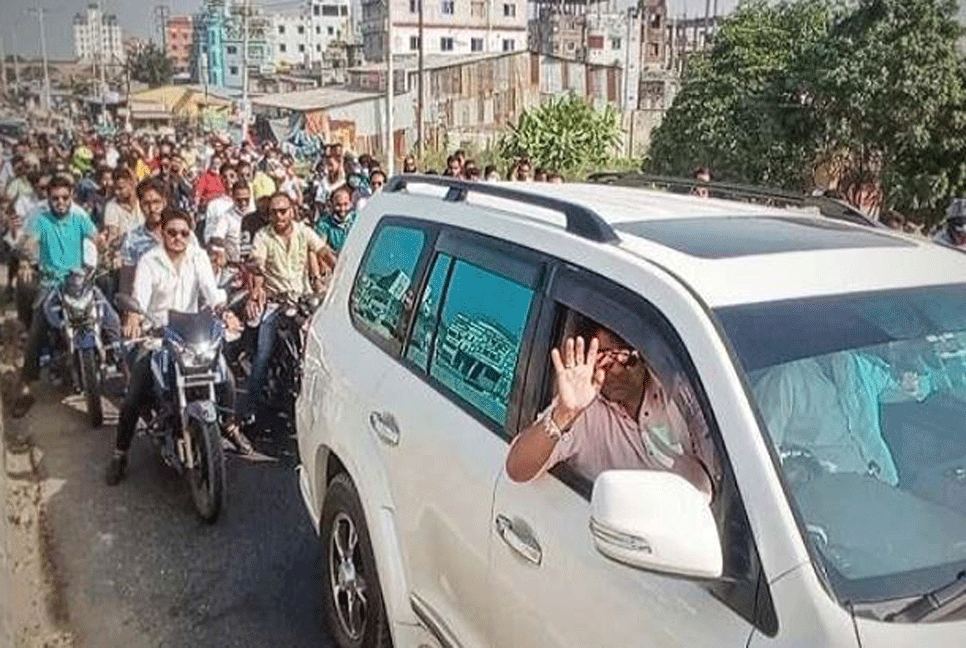 ঢাকা-চট্টগ্রাম মহাসড়কে আজমেরী ওসমানের অবরোধ বিরোধী শোডাউন