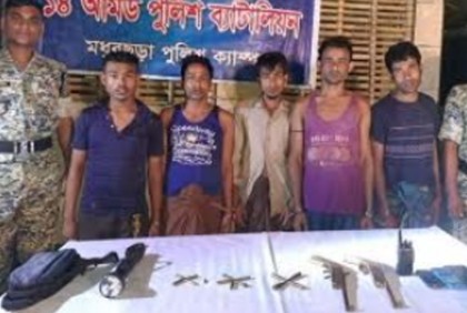 রোহিঙ্গা ক্যাম্পে গোলাগুলি, অস্ত্রসহ গ্রেফতার ৬