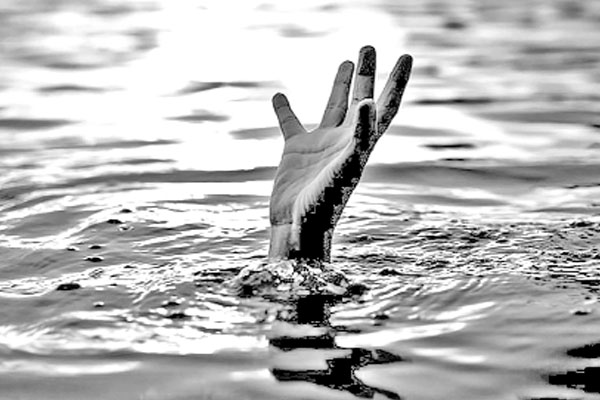 পানিতে ডুবে চার শিশুর মৃত্যু
