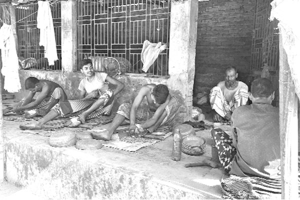 সুদিন ফিরছে কাঁসা শিল্পে