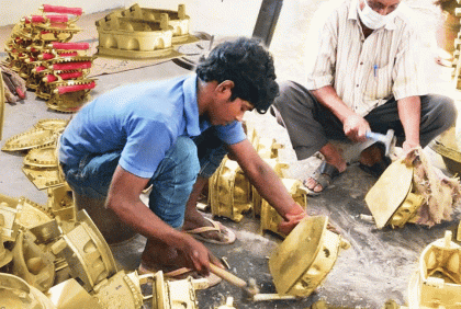 সুদিন ফিরছে কাঁসা শিল্পে