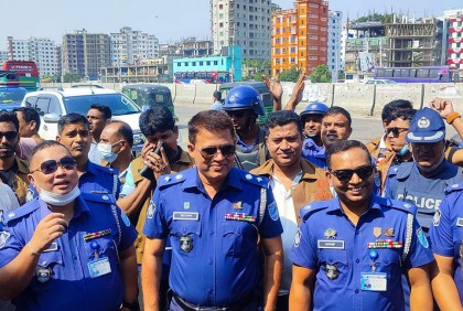 মহাসড়ক সুরক্ষিত রাখতে কাজ করছে পুলিশ: নারায়ণগঞ্জ এসপি