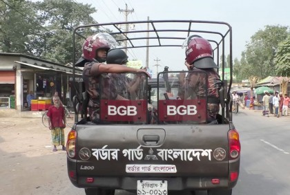 কুড়িগ্রামে অবরোধে 
যৌথ বাহিনীর টহল জোরদার
