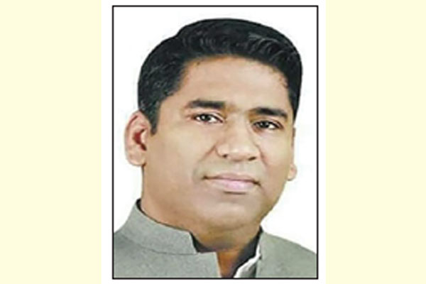 বিদায়ের ক্ষণ গুনছেন মেয়র সাদিক