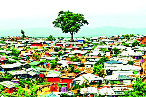 রোহিঙ্গা বোঝা সামলাতে হিমশিম