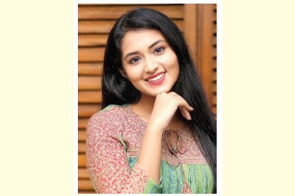 উচ্ছ্বসিত ফারিণ