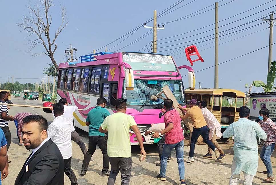 সুনামগঞ্জ-সিলেট সড়কে বিএনপির মিছিল, যানবাহন ভাঙচুর