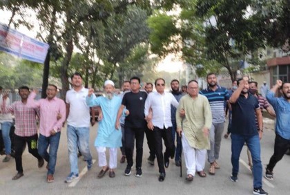 উত্তরায় রিজভীর নেতৃত্বে মিছিল, সড়ক অবরোধ