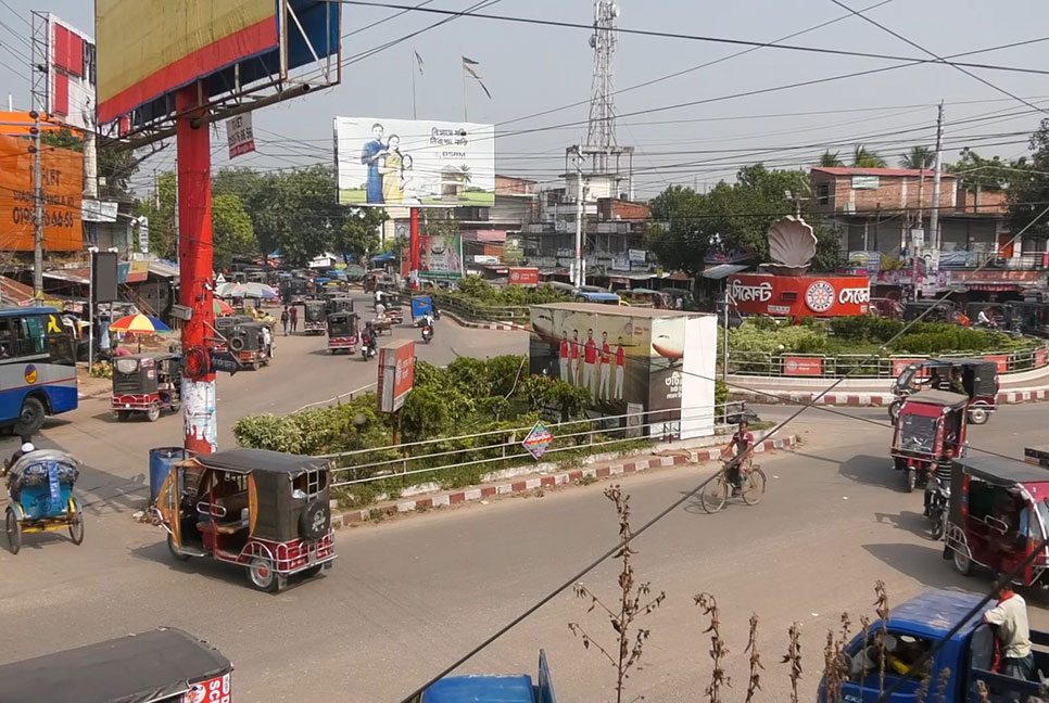 ঝিনাইদহে অবরোধ ডেকে মাঠে নেই বিএনপি