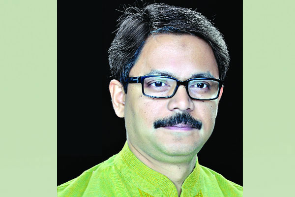 কূটনীতিকদের তৎপরতায় অসন্তোষ