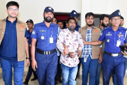 সড়ক দুর্ঘটনার ঘটনায় বাস চালক আটক