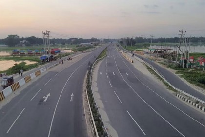 দুর্ঘটনা রোধে মহাসড়কে একমুখী যান চলাচলের সুপারিশ