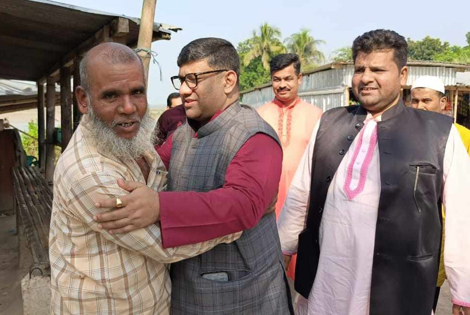 আলফাডাঙ্গা ও বোয়ালমারীতে আরিফুর রহমান দোলনের গণসংযোগ