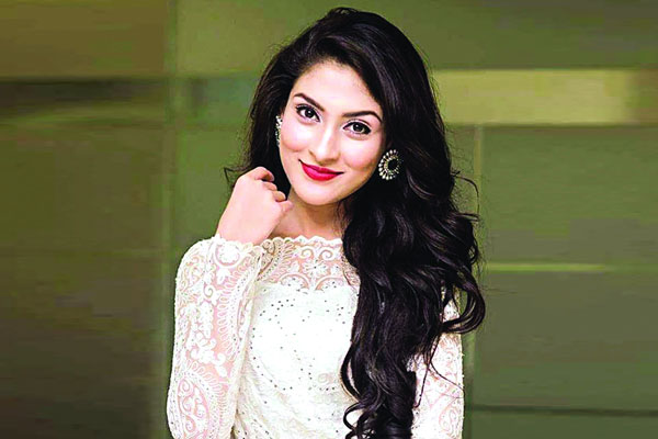 মেহজাবীনের সমুদ্রবিলাস