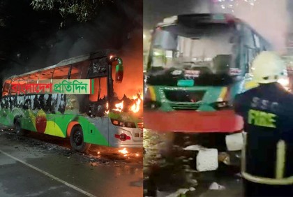 ঢাকায় এক ঘণ্টার ব্যবধানে ৪ বাসে আগুন

