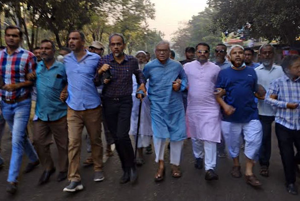 রাজধানীতে রিজভীর নেতৃত্বে মিছিল