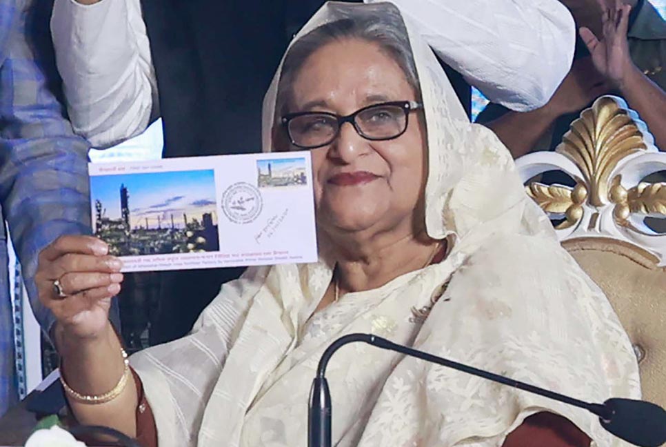 আমার কাছে ক্ষমতা নয়, দেশের স্বার্থই বড় : প্রধানমন্ত্রী

