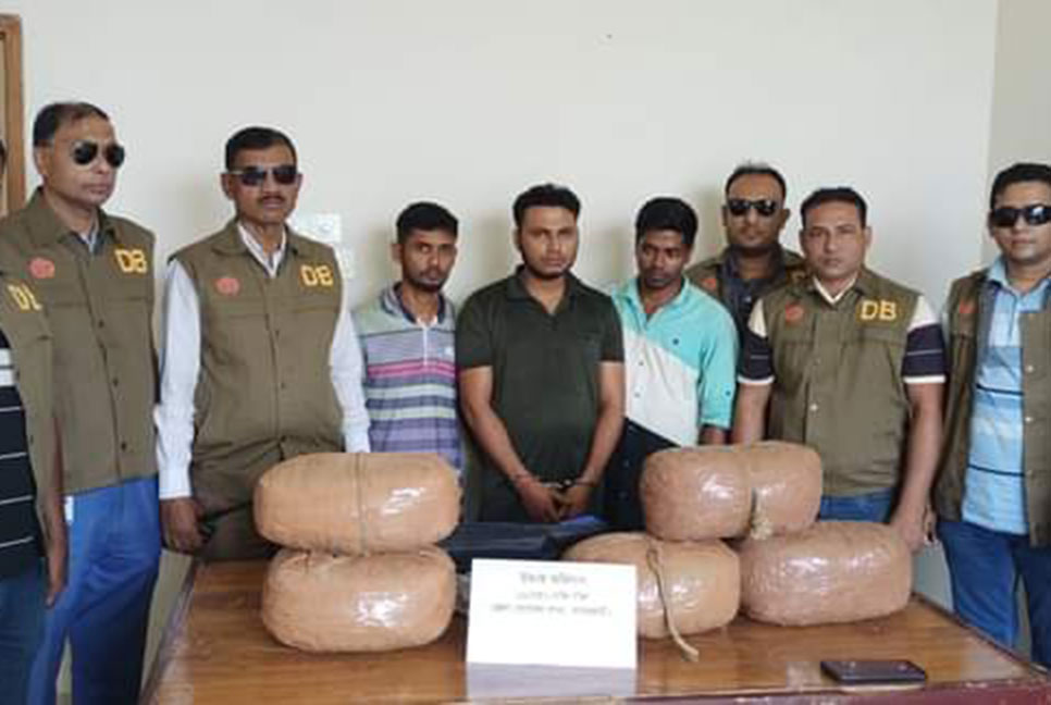 বাগেরহাটে ৩ মাদক কারবারি গ্রেফতার