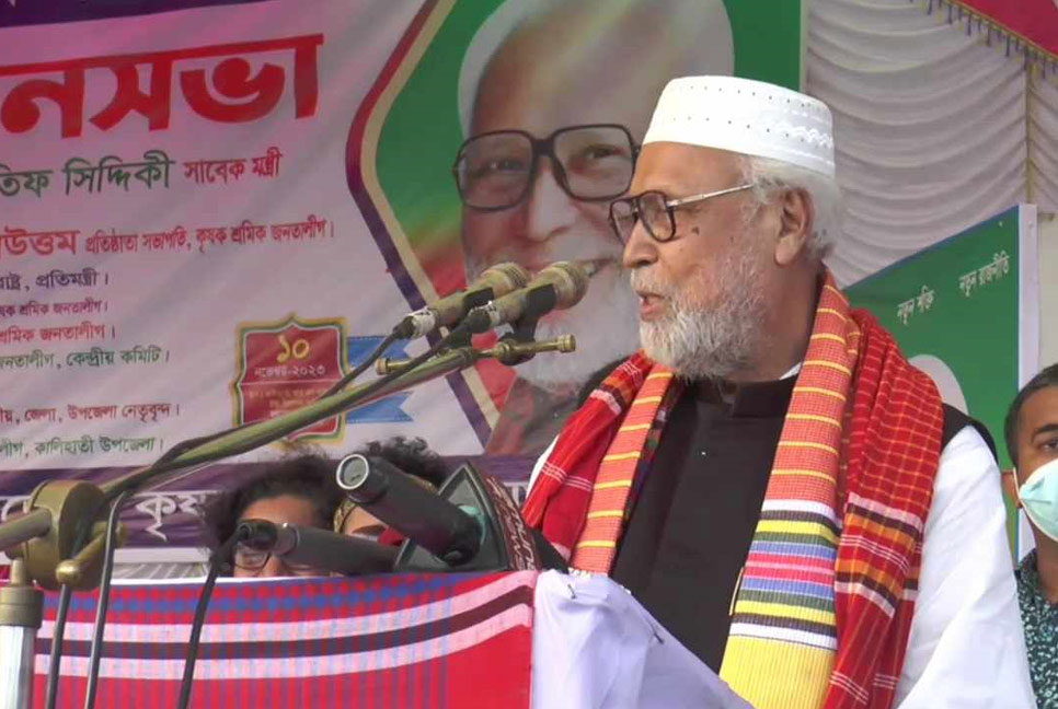 মানুষকে ভালোবাসার চেয়ে বড় কোনো অস্ত্র নেই : কাদের সিদ্দিকী